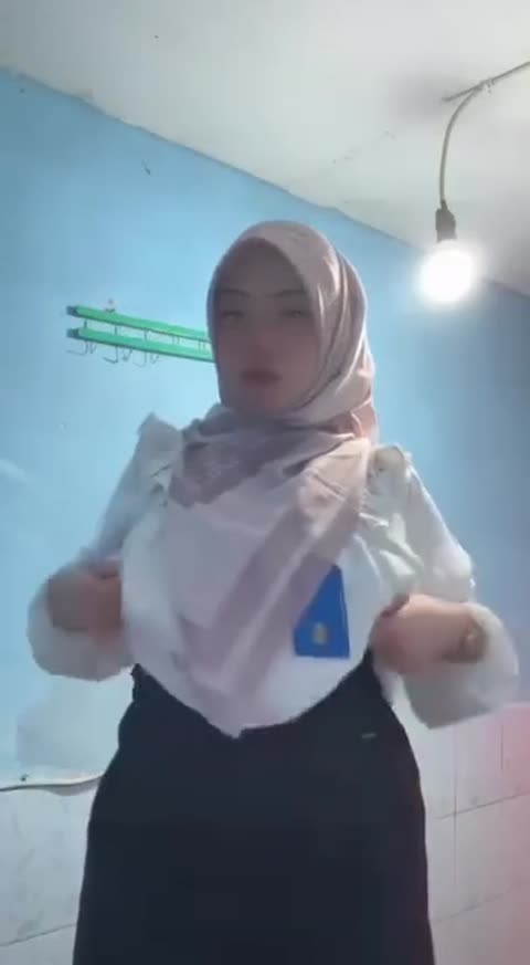 Video Bokep Indo Bu Guru Salsa 1