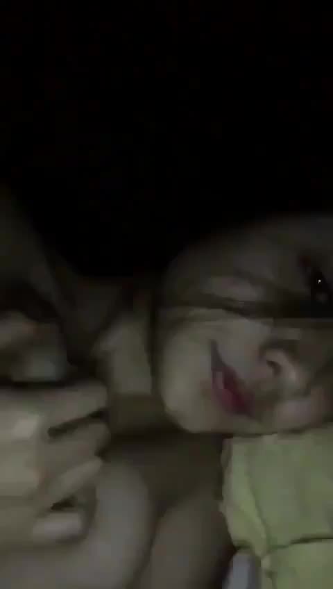 ABG Sange Remas Susu Sendiri Sambil Bugil